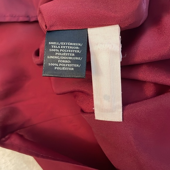 3 for $25! Ann Taylor Burgundy  A-line Skirt, size‎ 2 - Picture 4 of 5